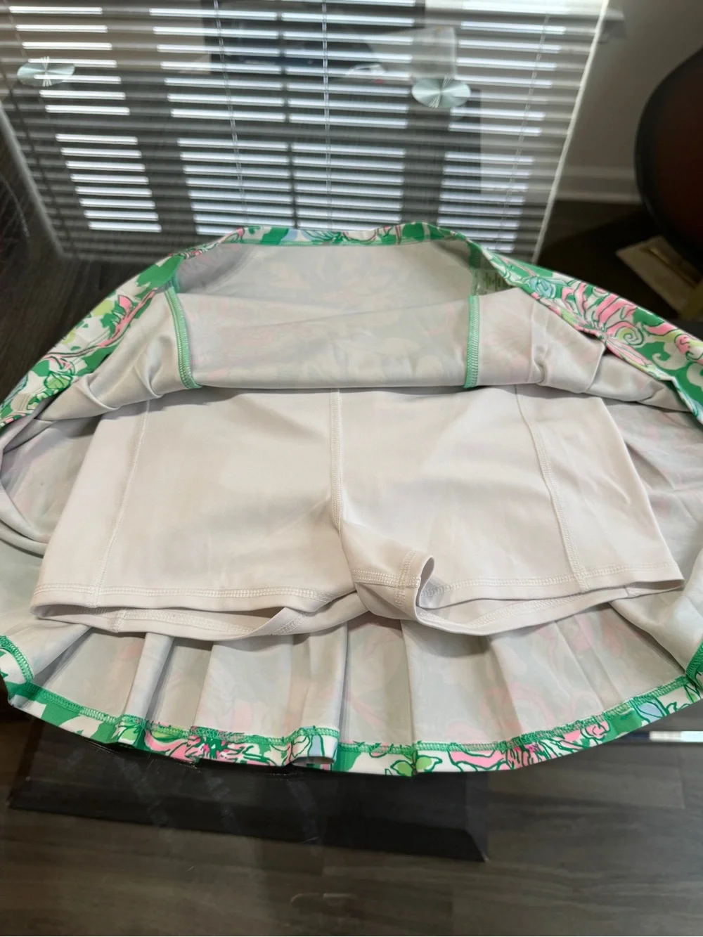 Lilly Pulitzer Green and Pink Floral Flared Skirt 🚨 kids size L or women size xs